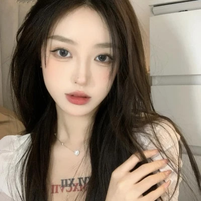 2025最新漂亮美丽女子头像