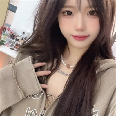 2025最新漂亮美丽女子头像