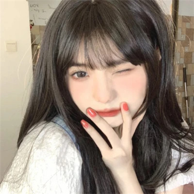2025最新漂亮美丽女子头像