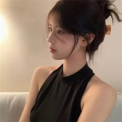 2025最新漂亮美丽女子头像