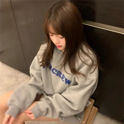 2025最新漂亮美丽女子头像