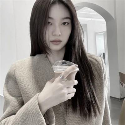 头像女生2025新款头像