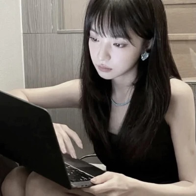 2025最新女生头像真人耐看