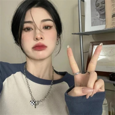 2025最新女生头像真人耐看