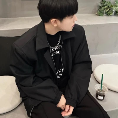 2025男生帅气微信头像真人