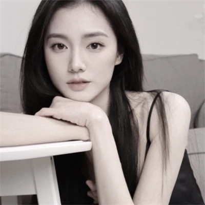 2025女生头像高级全新真人