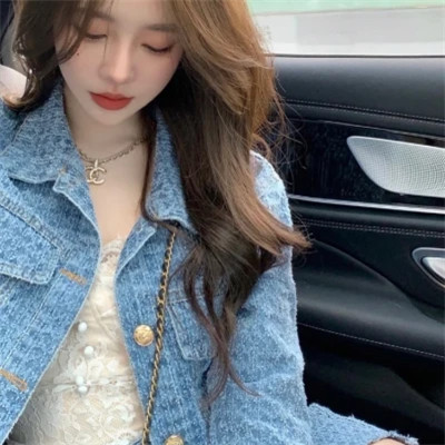 2025女生头像高级全新真人