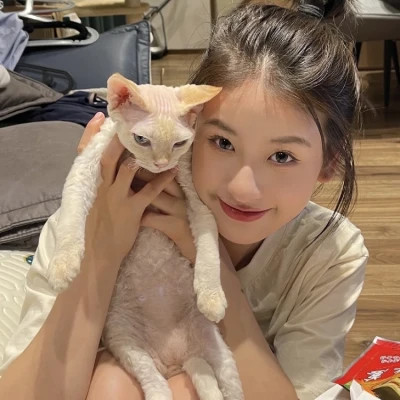 2025女生头像高级全新真人