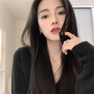 2025女生头像高级全新真人