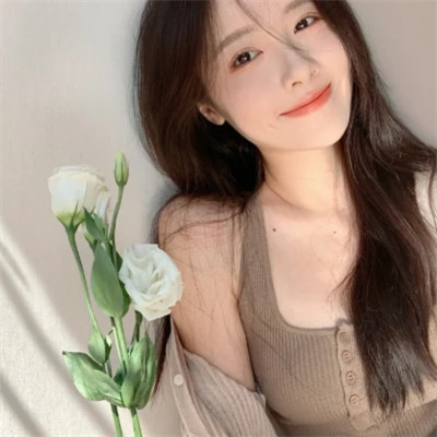 2025女生头像高级全新真人