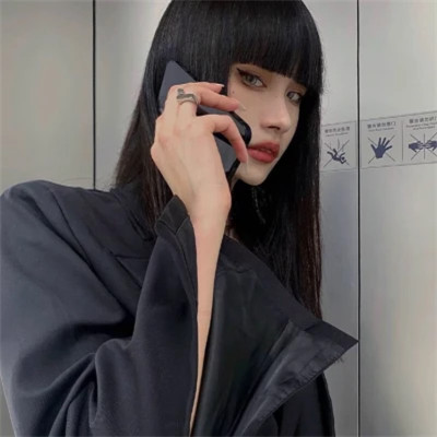 2025女生头像高级全新真人