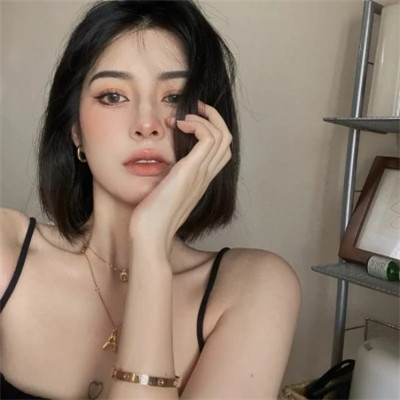 2025女生头像高级全新真人