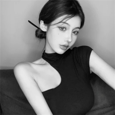 2025年最潮流的女生微信头像