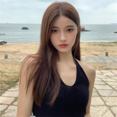 2025年最潮流的女生微信头像