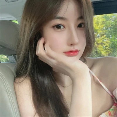 2025年最潮流的女生微信头像