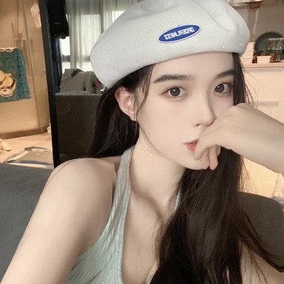 2025年最潮流的女生微信头像