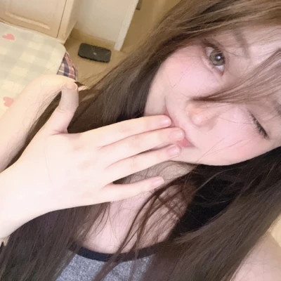 2025年最潮流的女生微信头像