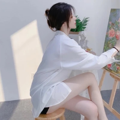 2025年最潮流的女生微信头像