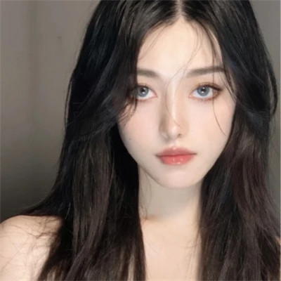 2025年最潮流的女生微信头像