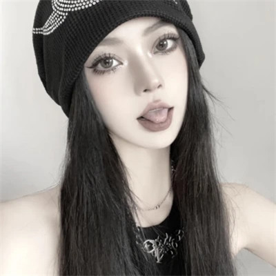 2025年最潮流的女生微信头像