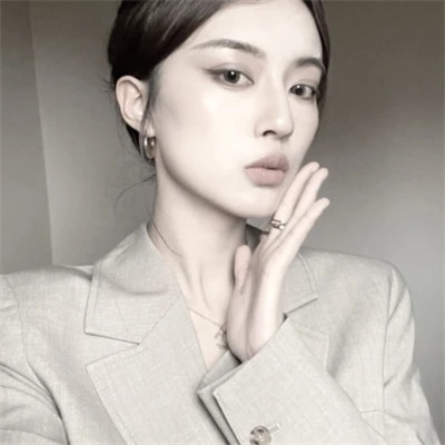 微信头像2025最新款的图片女