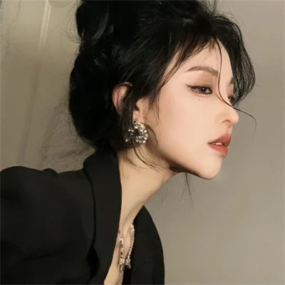 吸引人好美的气质女头