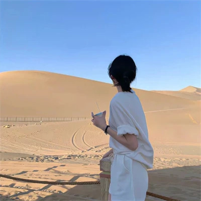 干净到极致女生头像高清
