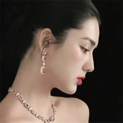 干净到极致女生头像高清