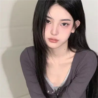 2025年最火的头像女高清个性