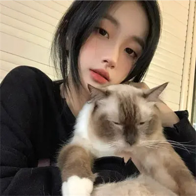 2025年最火的头像女高清个性