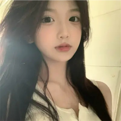 2025年最火的头像女高清个性