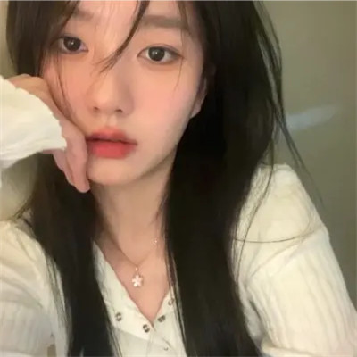 2025年最火的头像女高清个性