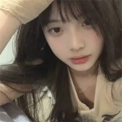 2025年最火的头像女高清个性