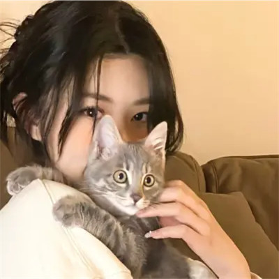 2025年最火的头像女高清个性