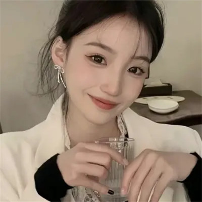 2025年最火的头像女高清个性