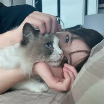2025年最火的头像女高清个性