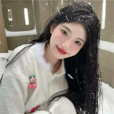 2025年最火的头像女高清个性