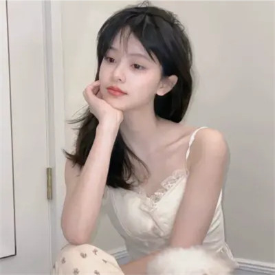 2025年最火的头像女高清个性