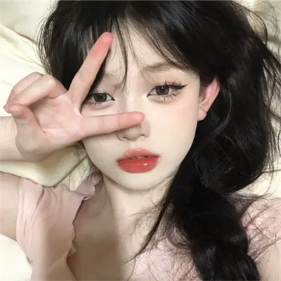 2025年最火的头像女高清个性