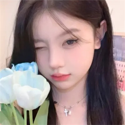 2025年最火的头像女高清个性