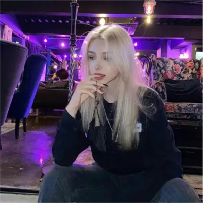 2025年最火的头像女高清个性