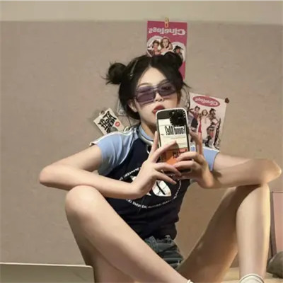 2025年最火的头像女高清个性