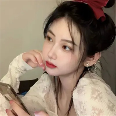 2025最火微信女生个性头像
