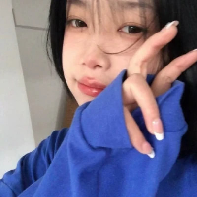 2025最火微信女生个性头像