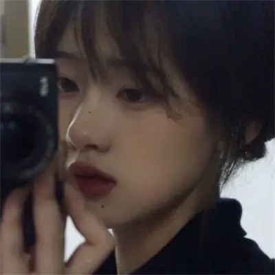 2025最火微信女生个性头像