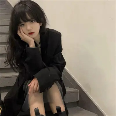 2025最火微信女生个性头像