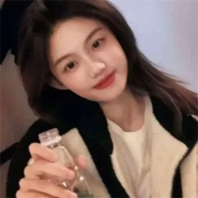 2025最火微信女生个性头像