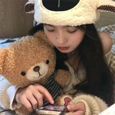 2025最火微信女生个性头像