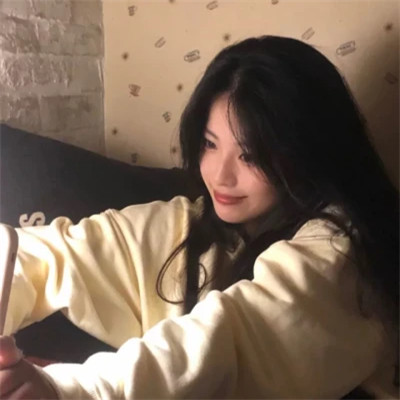 2025最火微信女生个性头像