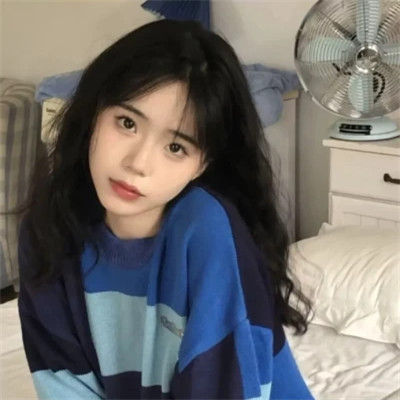 2025最火微信女生个性头像